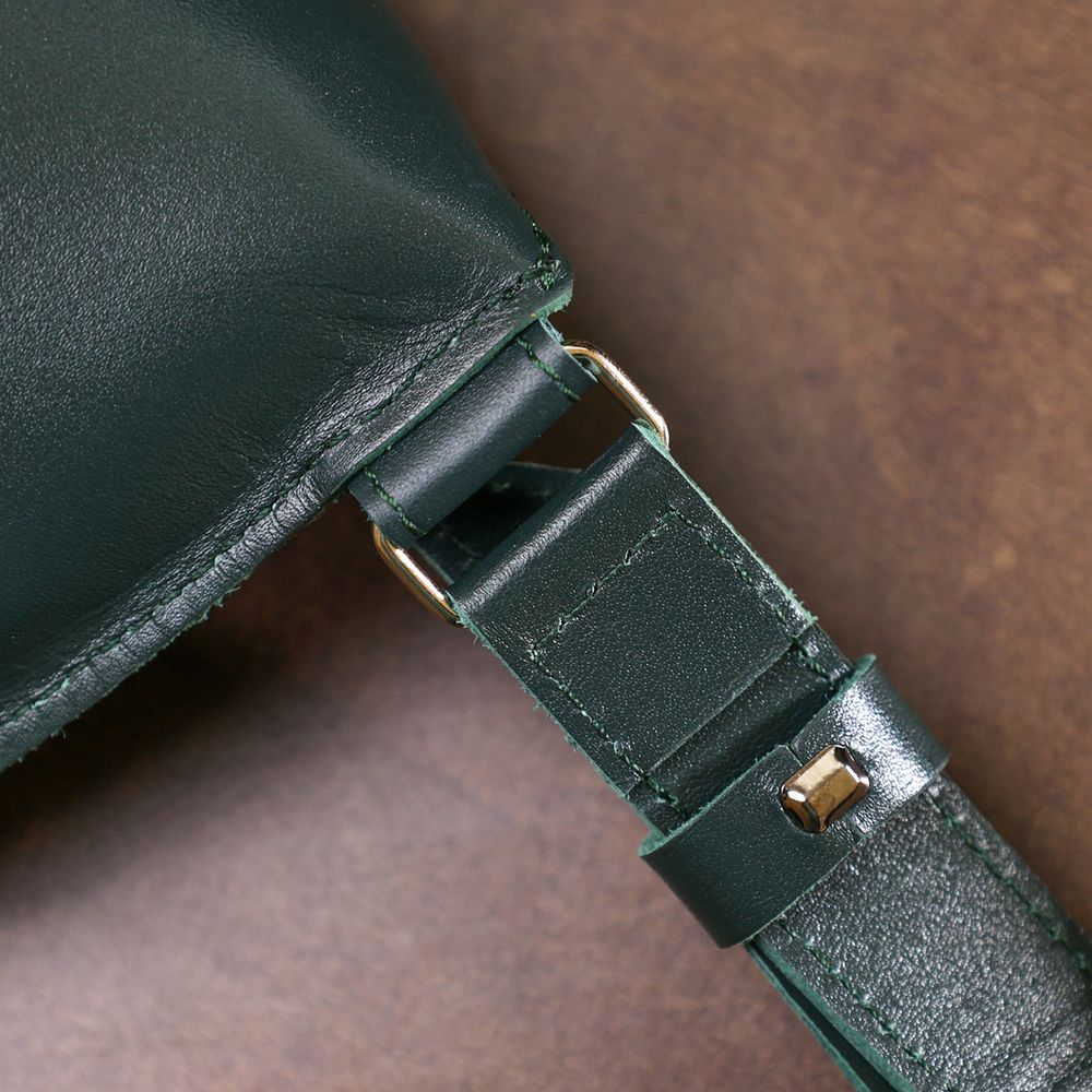 Leather women's bag on the shvigel belt 16390 Green