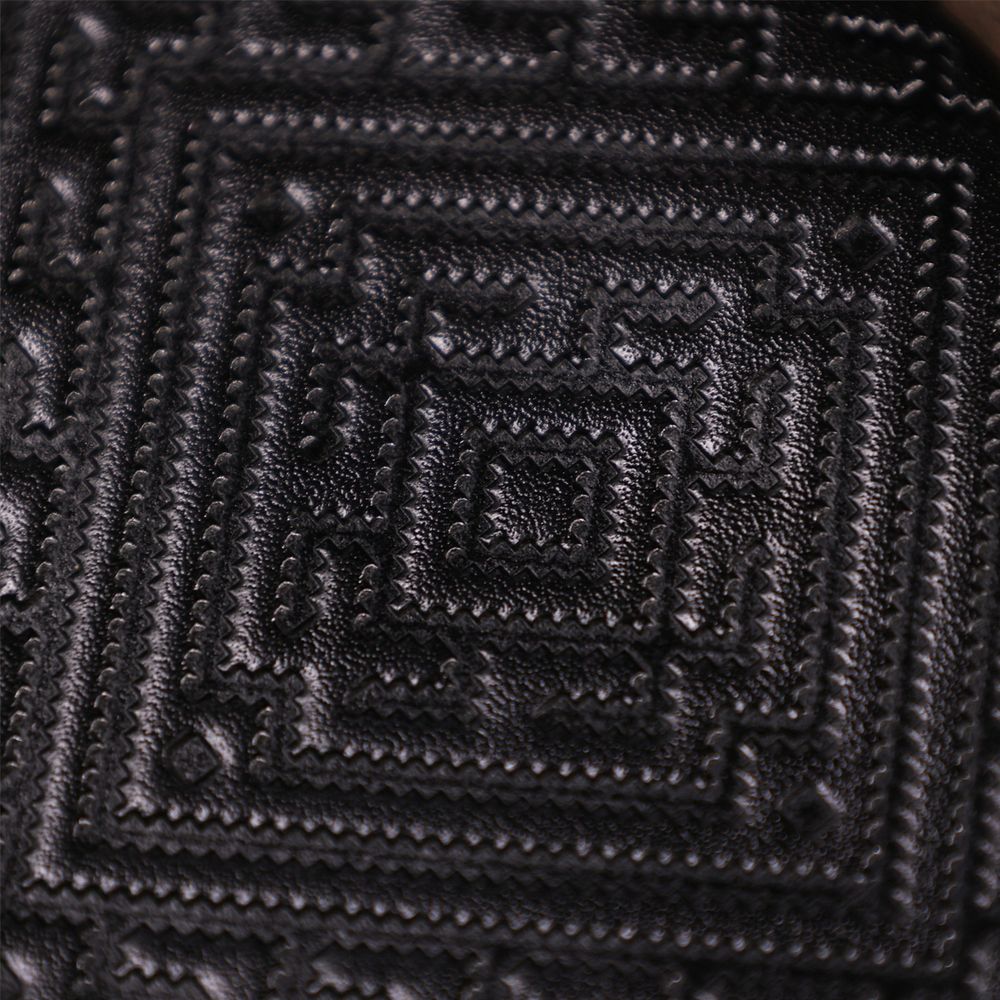 Кожаная обложка на паспорт с ромбами SHVIGEL 13973 Черная