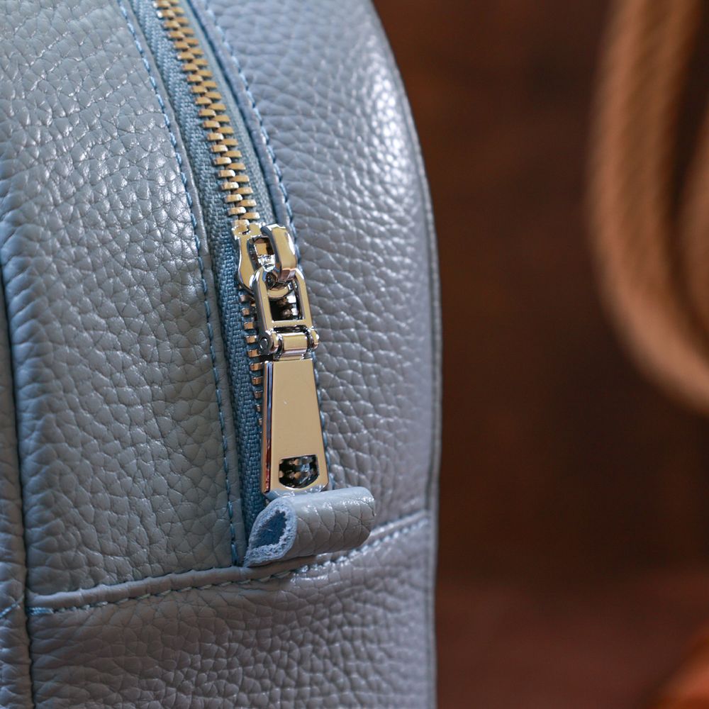 Стильный женский рюкзак из натуральной кожи Shvigel 16318 Голубой