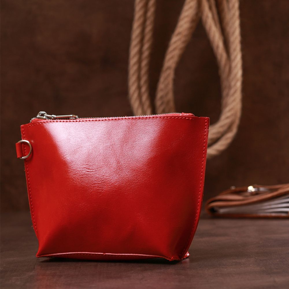 Women's glossy cosmetic bag of genuine leather shvigel 16410 red